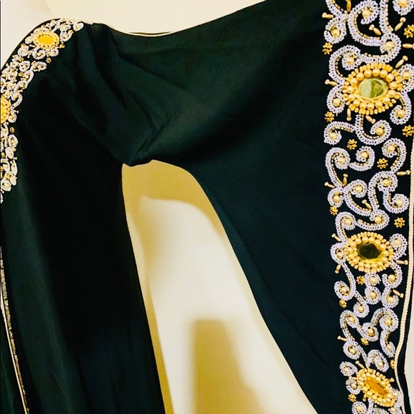 BRAND NEW BEAUTIFUL AUTHENTIC ARABIC CRYSTAL ABAYA - Picture 7 of 8